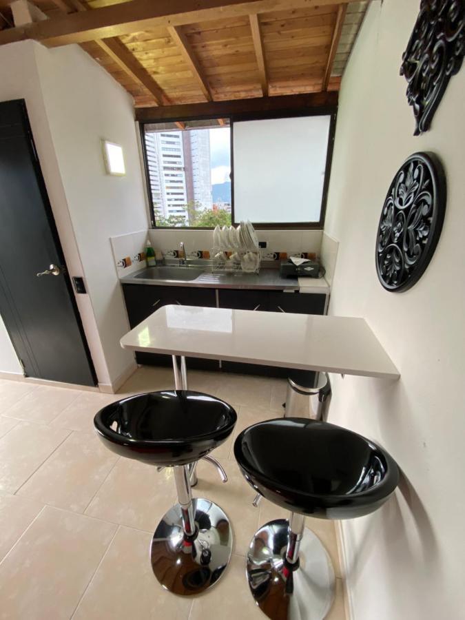 Cozy Apartment In The Poblado San Lucas Medellin Exterior photo