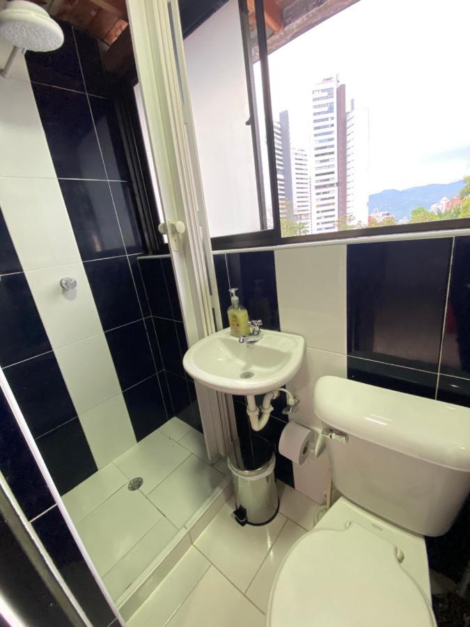 Cozy Apartment In The Poblado San Lucas Medellin Exterior photo